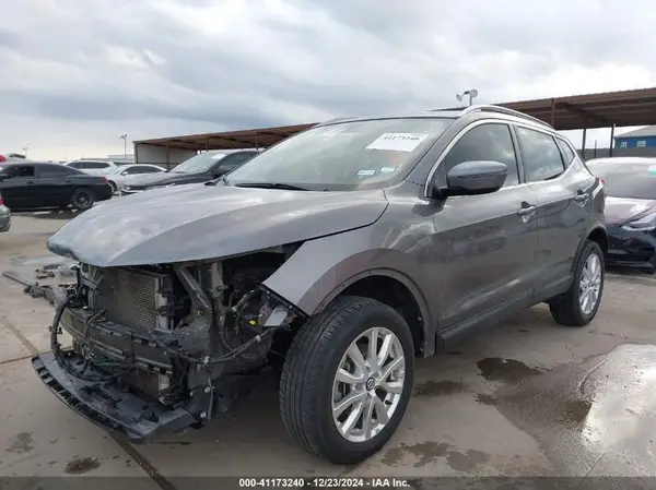 JN1BJ1CV2LW262108 2020 NISSAN ROGUE - Image 2