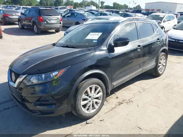 JN1BJ1CV2LW542238 2020 NISSAN ROGUE - Image 2