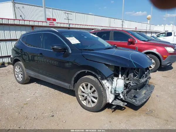 JN1BJ1CV2LW548928 2020 NISSAN ROGUE - Image 1