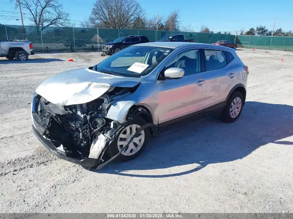 JN1BJ1CV3LW275689 2020 NISSAN ROGUE - Image 2
