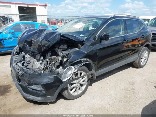 JN1BJ1CV3LW542815 2020 NISSAN ROGUE - Image 2