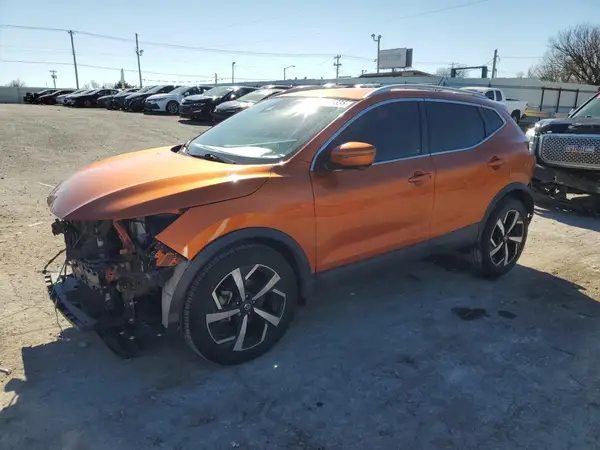 JN1BJ1CV4LW254849 2020 NISSAN ROGUE - Image 1