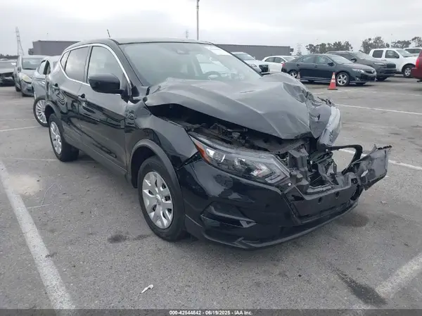 JN1BJ1CV4LW258822 2020 NISSAN ROGUE - Image 1