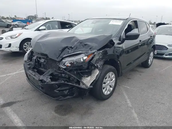 JN1BJ1CV4LW258822 2020 NISSAN ROGUE - Image 2