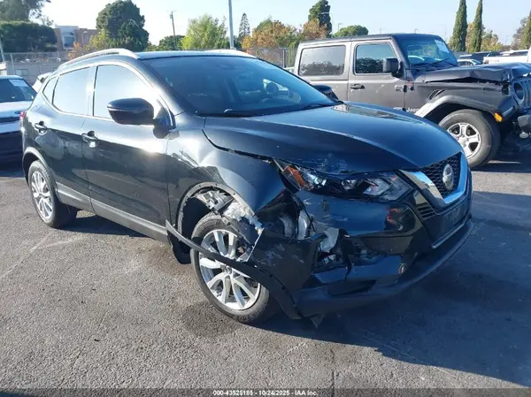 JN1BJ1CV4LW550048 2020 NISSAN ROGUE - Image 1