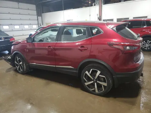JN1BJ1CV4NW348247 2022 NISSAN ROGUE - Image 2