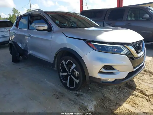 JN1BJ1CV5MW573887 2021 NISSAN ROGUE - Image 1