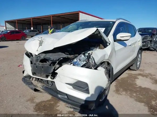 JN1BJ1CV6LW258272 2020 NISSAN ROGUE - Image 2