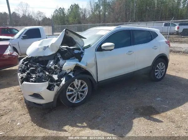 JN1BJ1CV7LW251492 2020 NISSAN ROGUE - Image 2