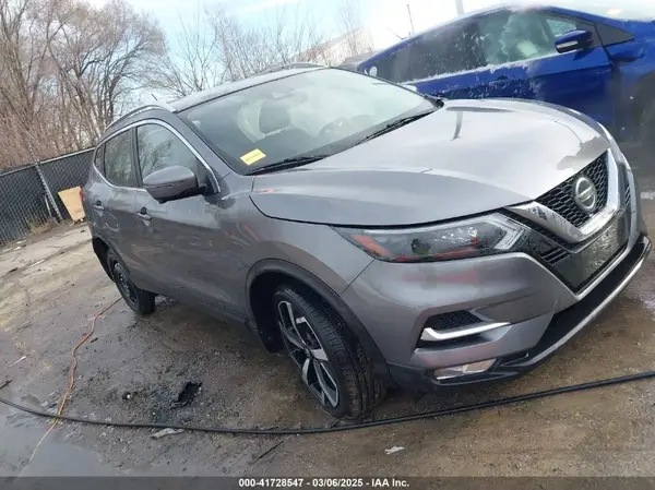 JN1BJ1CV7NW349294 2022 NISSAN ROGUE - Image 1
