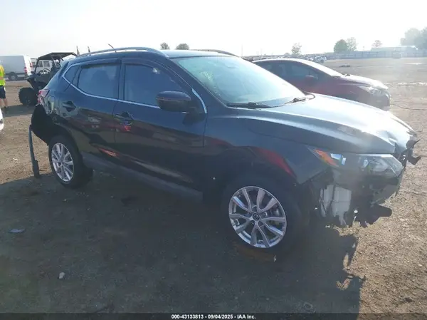 JN1BJ1CV8LW549646 2020 NISSAN ROGUE - Image 1