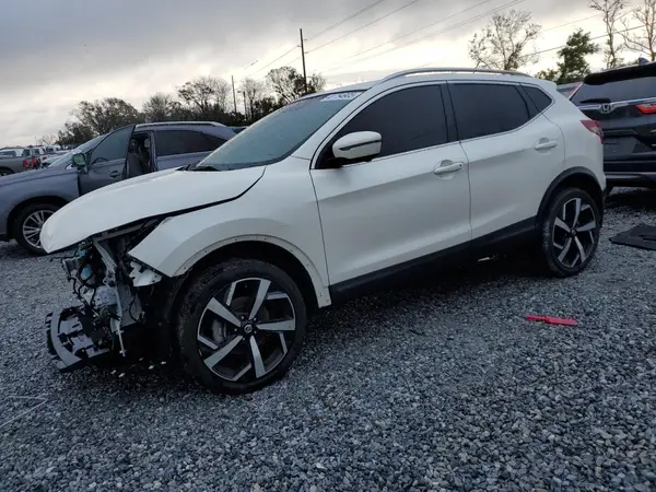 JN1BJ1CV9LW281075 2020 NISSAN ROGUE - Image 1