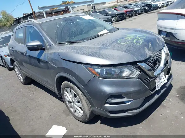 JN1BJ1CV9LW541815 2020 NISSAN ROGUE - Image 1