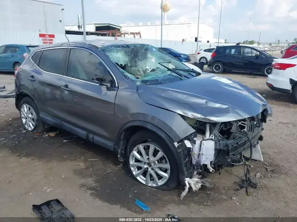 JN1BJ1CV9LW547209 2020 NISSAN ROGUE - Image 1