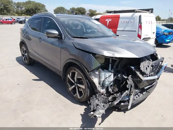 JN1BJ1CVXLW276600 2020 NISSAN ROGUE - Image 1