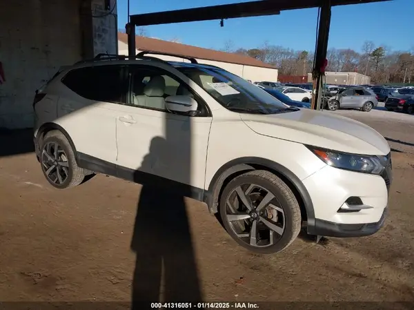 JN1BJ1CW0LW361289 2020 NISSAN ROGUE - Image 1