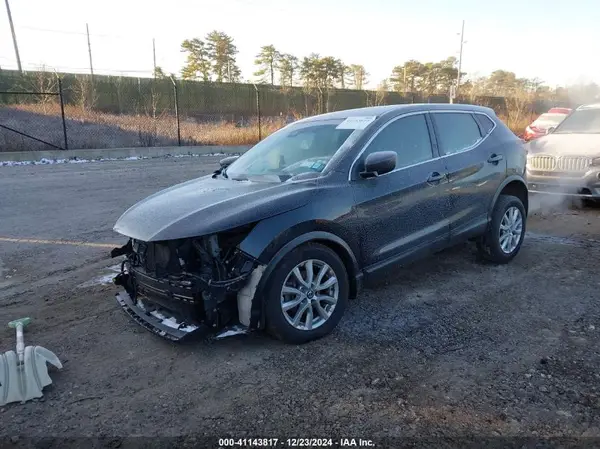 JN1BJ1CW0LW643108 2020 NISSAN ROGUE - Image 2