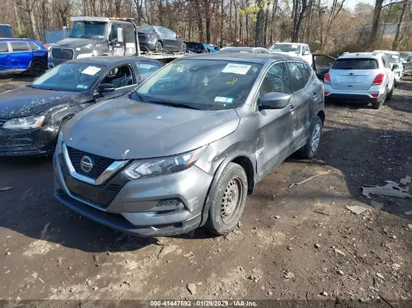 JN1BJ1CW0LW646879 2020 NISSAN ROGUE - Image 2
