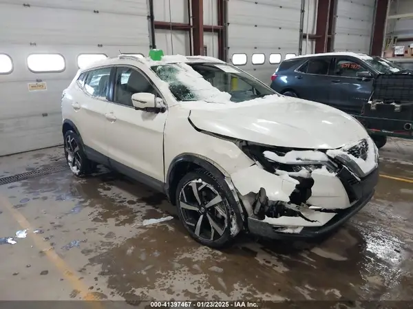 JN1BJ1CW0NW485548 2022 NISSAN ROGUE - Image 1
