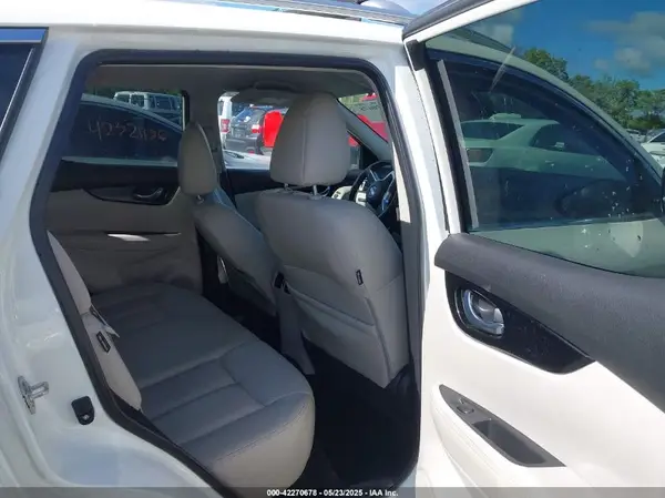 JN1BJ1CW0NW493553 2022 NISSAN ROGUE - Image 8