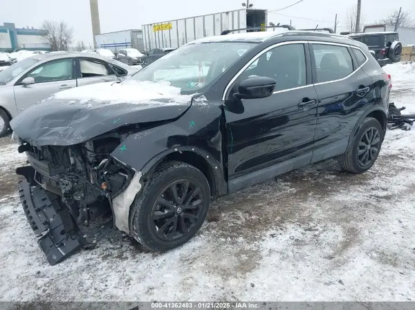 JN1BJ1CW1LW644834 2020 NISSAN ROGUE - Image 2
