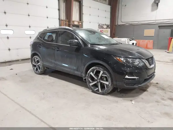 JN1BJ1CW1NW490726 2022 NISSAN ROGUE - Image 1