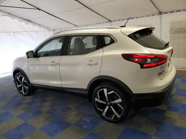 JN1BJ1CW2MW452453 2021 NISSAN ROGUE - Image 2