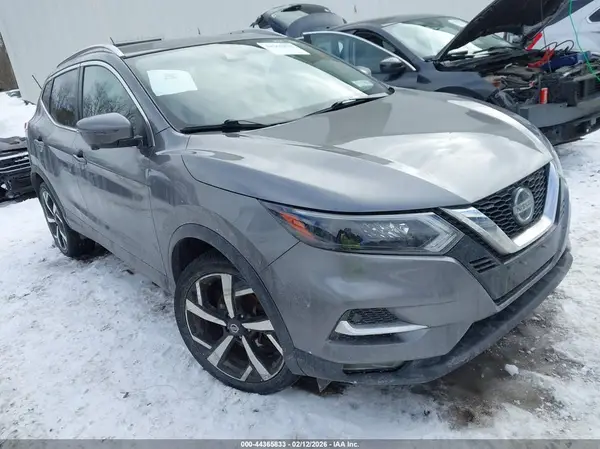 JN1BJ1CW3LW651848 2020 NISSAN ROGUE - Image 1