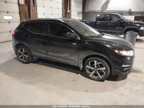 JN1BJ1CW3NW491280 2022 NISSAN ROGUE - Image 1