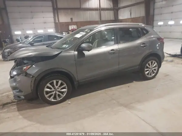 JN1BJ1CW4LW646206 2020 NISSAN ROGUE - Image 2