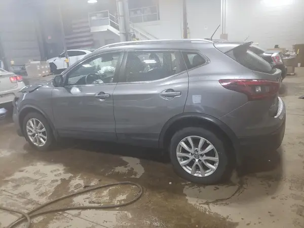 JN1BJ1CW4LW652037 2020 NISSAN ROGUE - Image 2