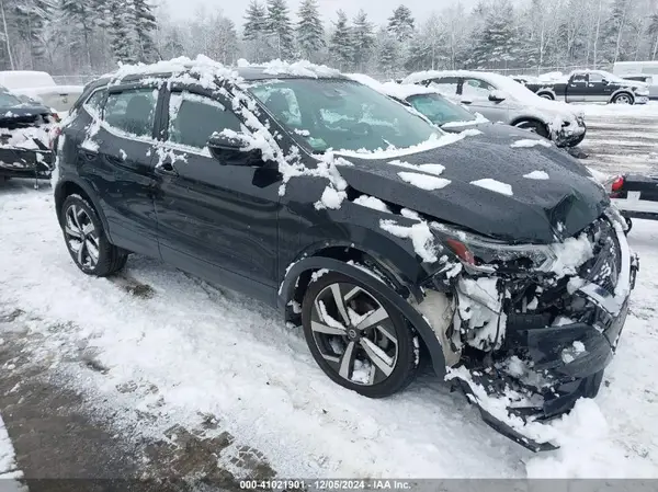 JN1BJ1CW5LW652080 2020 NISSAN ROGUE - Image 1