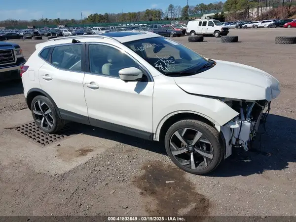 JN1BJ1CW5NW681176 2022 NISSAN ROGUE - Image 1