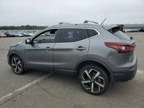 JN1BJ1CW7MW426947 2021 NISSAN ROGUE - Image 2