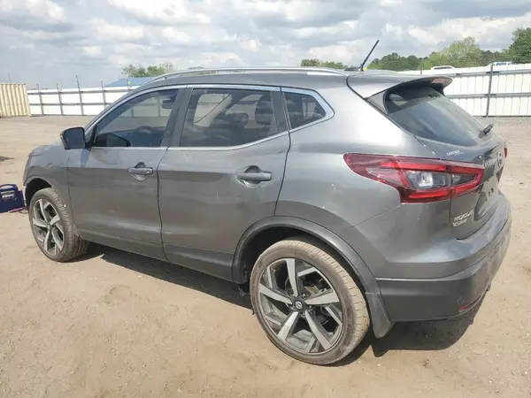 JN1BJ1CW7MW452660 2021 NISSAN ROGUE - Image 2