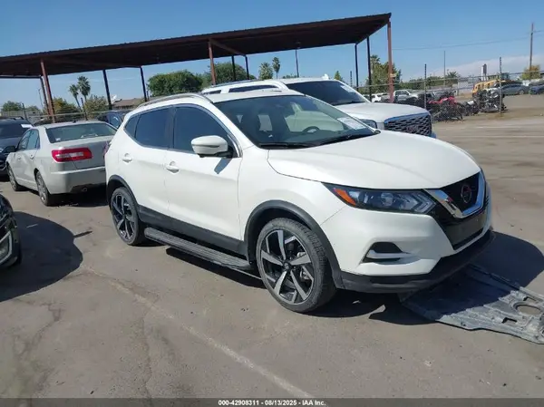 JN1BJ1CW7NW496577 2022 NISSAN ROGUE - Image 1