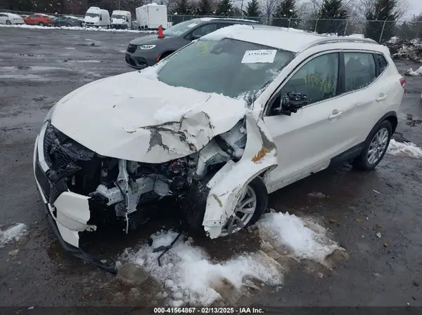 JN1BJ1CW8LW364716 2020 NISSAN ROGUE - Image 2