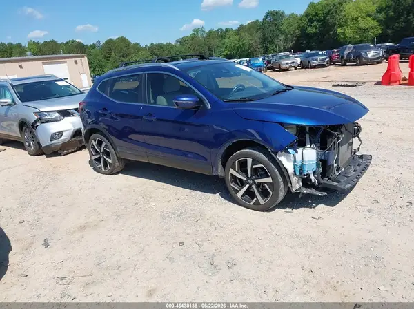 JN1BJ1CW8LW366899 2020 NISSAN ROGUE - Image 1