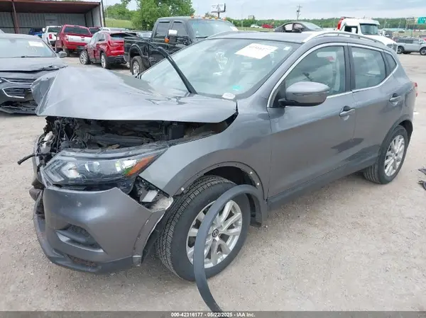 JN1BJ1CW8LW387462 2020 NISSAN ROGUE - Image 2