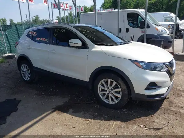 JN1BJ1CW8LW651750 2020 NISSAN ROGUE - Image 1