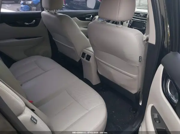 JN1BJ1CW8NW493543 2022 NISSAN ROGUE - Image 8