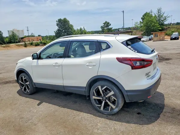 JN1BJ1CW9NW481630 2022 NISSAN ROGUE - Image 2
