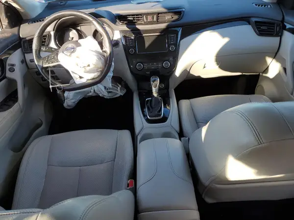 JN1BJ1CWXMW421421 2021 NISSAN ROGUE - Image 8