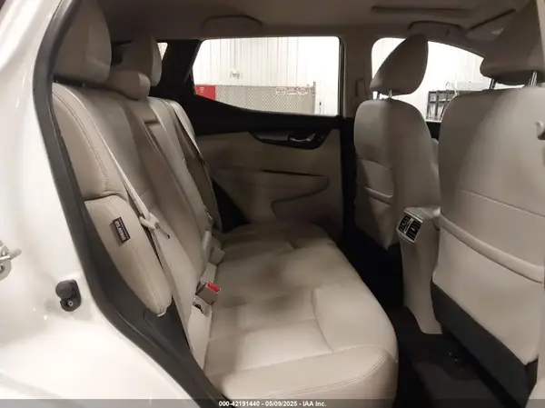 JN1BJ1CWXMW671628 2021 NISSAN ROGUE - Image 8