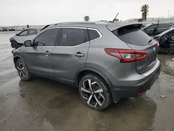 JN1BJ1CWXNW486237 2022 NISSAN ROGUE - Image 2
