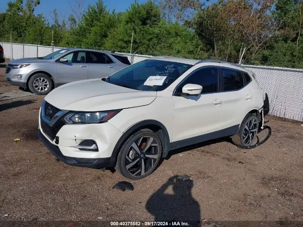 JN1BJ1CWXNW488859 2022 NISSAN ROGUE - Image 2
