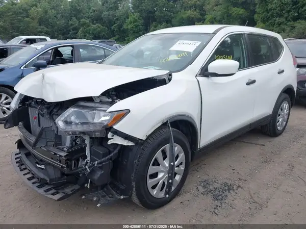 JN8AT2MT0GW008557 2016 NISSAN ROGUE - Image 2