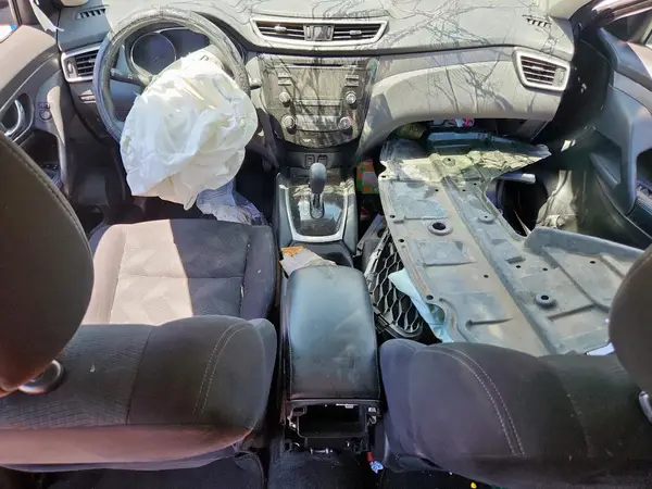JN8AT2MT0GW017159 2016 NISSAN ROGUE - Image 8