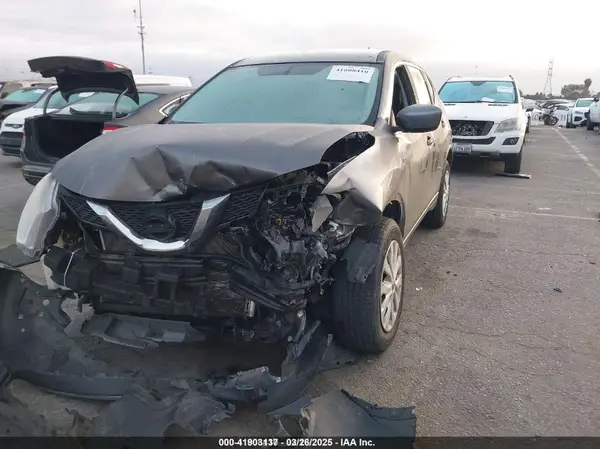 JN8AT2MT0GW018585 2016 NISSAN ROGUE - Image 2