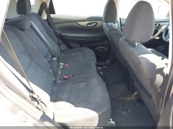 JN8AT2MT0GW022345 2016 NISSAN ROGUE - Image 8